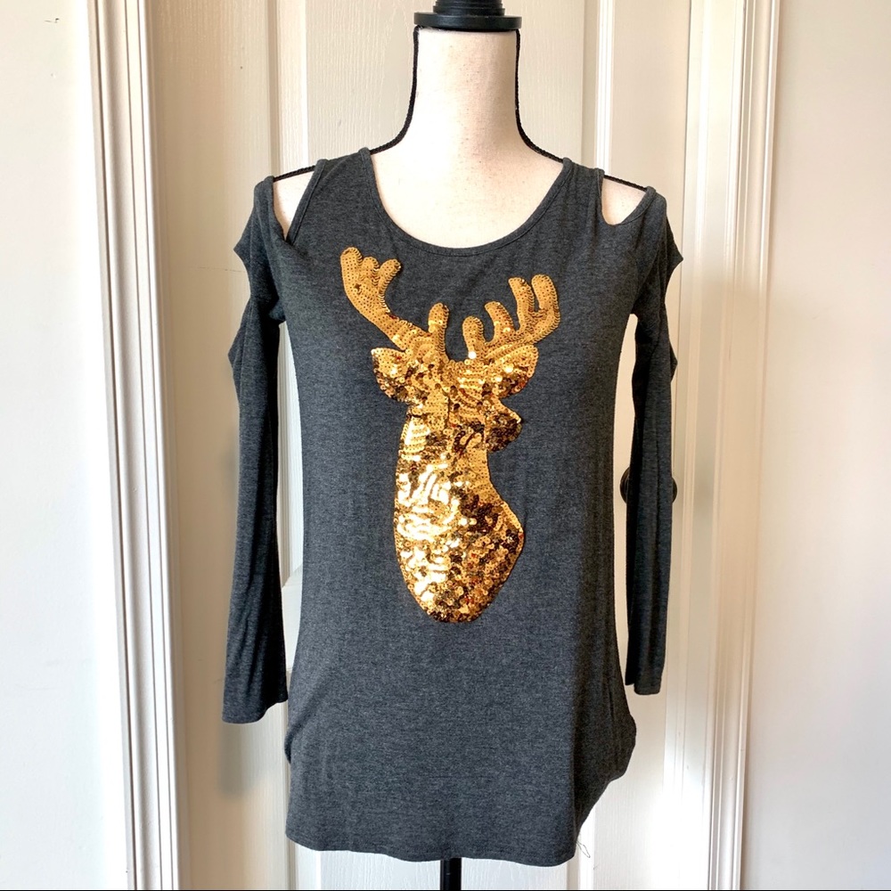 ACTING PRO Sequin Reindeer Cold Shoulder Top—SZ. S